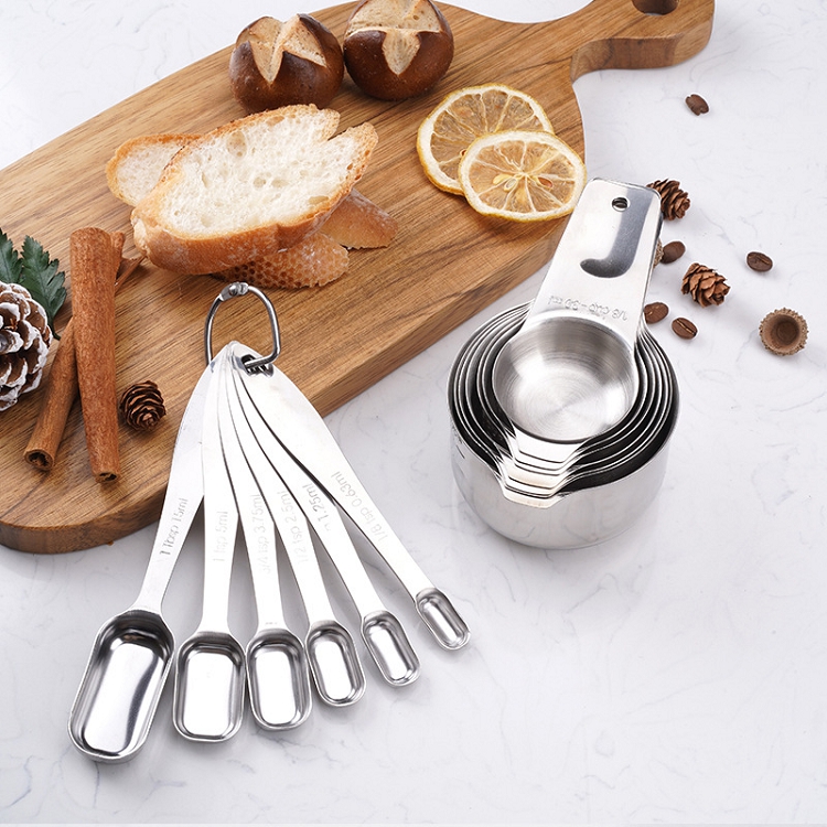 1/8 teaspoon measurer - Whisk