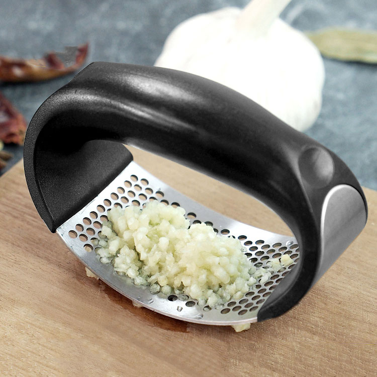 1pc Garlic Press Stainless Steel Ring Shaped Garlic Press Puree